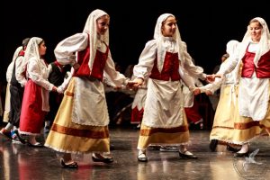 2017 “Πιάστε το χορό μικροί, μεγάλοι”