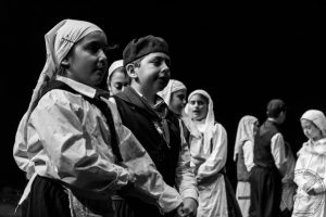 2017 “Πιάστε το χορό μικροί, μεγάλοι”