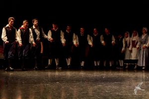 2017 “Πιάστε το χορό μικροί, μεγάλοι”