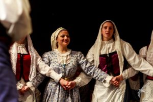 2017 “Πιάστε το χορό μικροί, μεγάλοι”