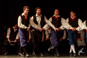 2017 “Πιάστε το χορό μικροί, μεγάλοι”