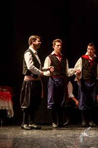 2017 “Πιάστε το χορό μικροί, μεγάλοι”