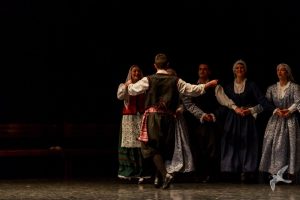 2017 “Πιάστε το χορό μικροί, μεγάλοι”