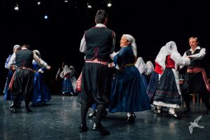 2017 “Πιάστε το χορό μικροί, μεγάλοι”