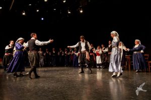 2017 “Πιάστε το χορό μικροί, μεγάλοι”