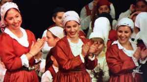 2020 “Πιάστε το χορό μικροί, μεγάλοι”