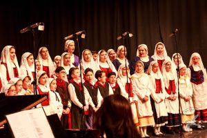 2017 “Χορεύω, παίζω και σου τραγουδώ”