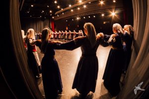 2017 “Χορεύω, παίζω και σου τραγουδώ”