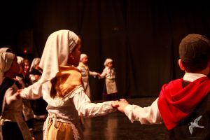 2017 “Χορεύω, παίζω και σου τραγουδώ”