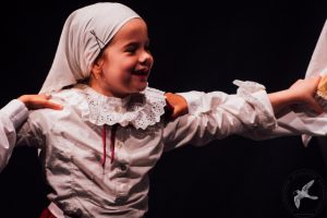 2017 “Χορεύω, παίζω και σου τραγουδώ”