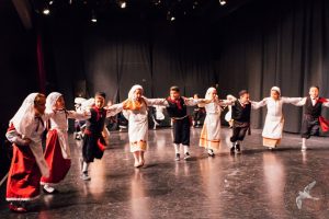 2017 “Χορεύω, παίζω και σου τραγουδώ”