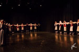 2017 “Χορεύω, παίζω και σου τραγουδώ”