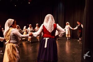 2017 “Χορεύω, παίζω και σου τραγουδώ”