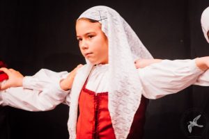 2017 “Χορεύω, παίζω και σου τραγουδώ”