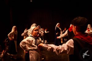 2017 “Χορεύω, παίζω και σου τραγουδώ”