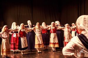 2017 “Χορεύω, παίζω και σου τραγουδώ”