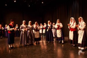 2017 “Χορεύω, παίζω και σου τραγουδώ”