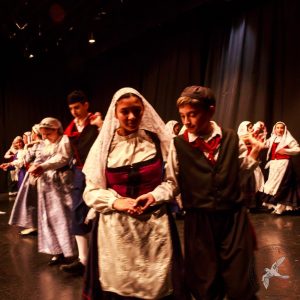 2017 “Χορεύω, παίζω και σου τραγουδώ”