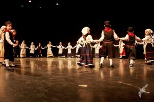 2016 “Χορεύω, παίζω και σου τραγουδώ”