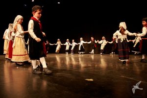 2016 “Χορεύω, παίζω και σου τραγουδώ”