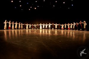 2016 “Χορεύω, παίζω και σου τραγουδώ”