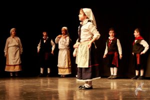 2016 “Χορεύω, παίζω και σου τραγουδώ”