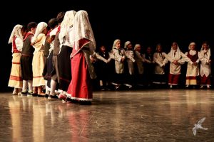 2016 “Χορεύω, παίζω και σου τραγουδώ”