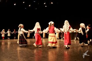 2016 “Χορεύω, παίζω και σου τραγουδώ”