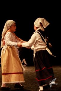 2016 “Χορεύω, παίζω και σου τραγουδώ”