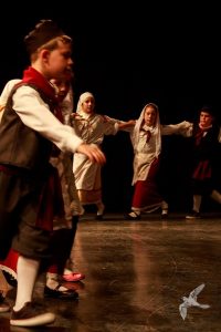 2016 “Χορεύω, παίζω και σου τραγουδώ”