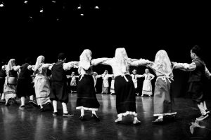 2016 “Χορεύω, παίζω και σου τραγουδώ”