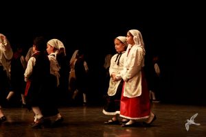 2016 “Χορεύω, παίζω και σου τραγουδώ”