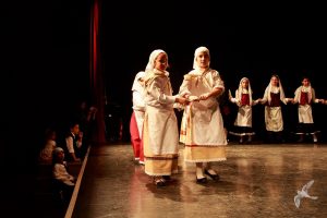 2016 “Χορεύω, παίζω και σου τραγουδώ”