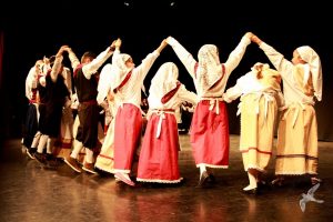 2016 “Χορεύω, παίζω και σου τραγουδώ”