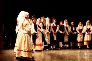 2016 “Χορεύω, παίζω και σου τραγουδώ”