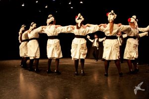 2016 “Χορεύω, παίζω και σου τραγουδώ”