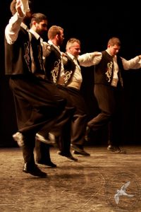 2016 “Χορεύω, παίζω και σου τραγουδώ”