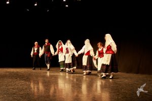 2016 “Χορεύω, παίζω και σου τραγουδώ”