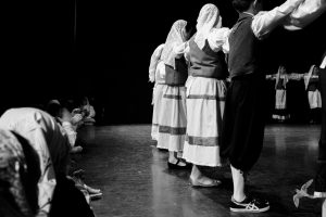 2016 “Χορεύω, παίζω και σου τραγουδώ”