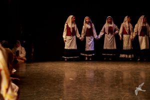 2016 “Χορεύω, παίζω και σου τραγουδώ”