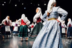 2017 “Πιάστε το χορό μικροί, μεγάλοι”