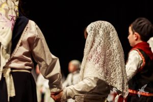 2017 “Πιάστε το χορό μικροί, μεγάλοι”