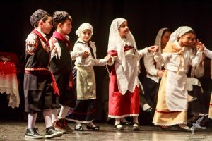 2017 “Πιάστε το χορό μικροί, μεγάλοι”