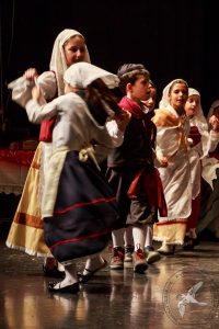 2017 “Πιάστε το χορό μικροί, μεγάλοι”