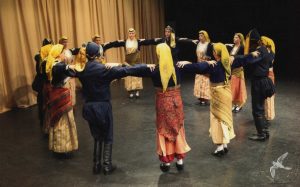 2011 Διαδρομές στην Παράδοση