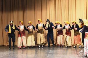 2011 Διαδρομές στην Παράδοση