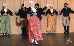 2011 Διαδρομές στην Παράδοση