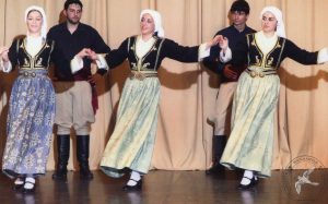 2011 Διαδρομές στην Παράδοση