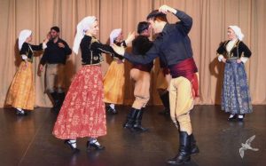 2011 Διαδρομές στην Παράδοση