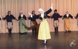 2011 Διαδρομές στην Παράδοση